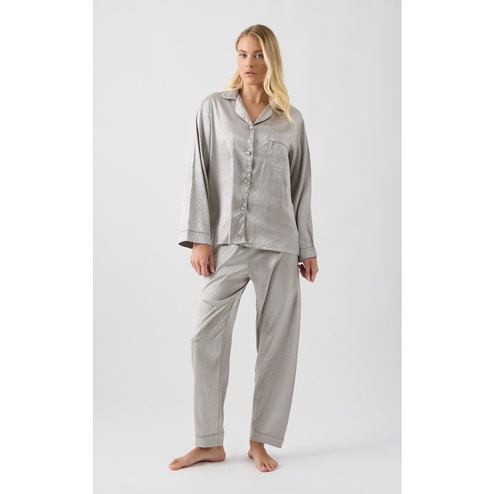 Minerva Γυναικεία Χειμερινή Σατέν Πυζάμα Relaxed Fit